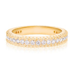 Elongated eternity ring in gold