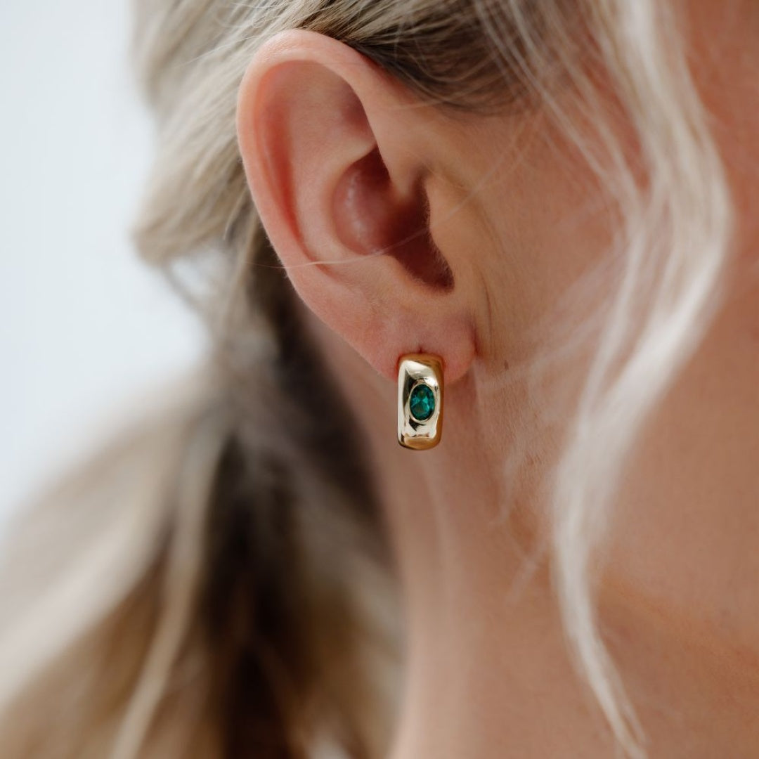 Emerald bold brilliance studs