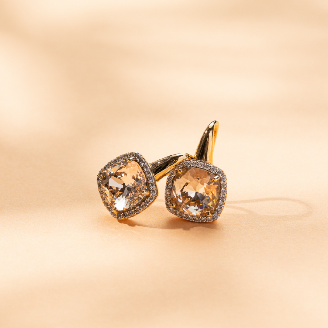 Vintage hook earrings in gold (2 colours)