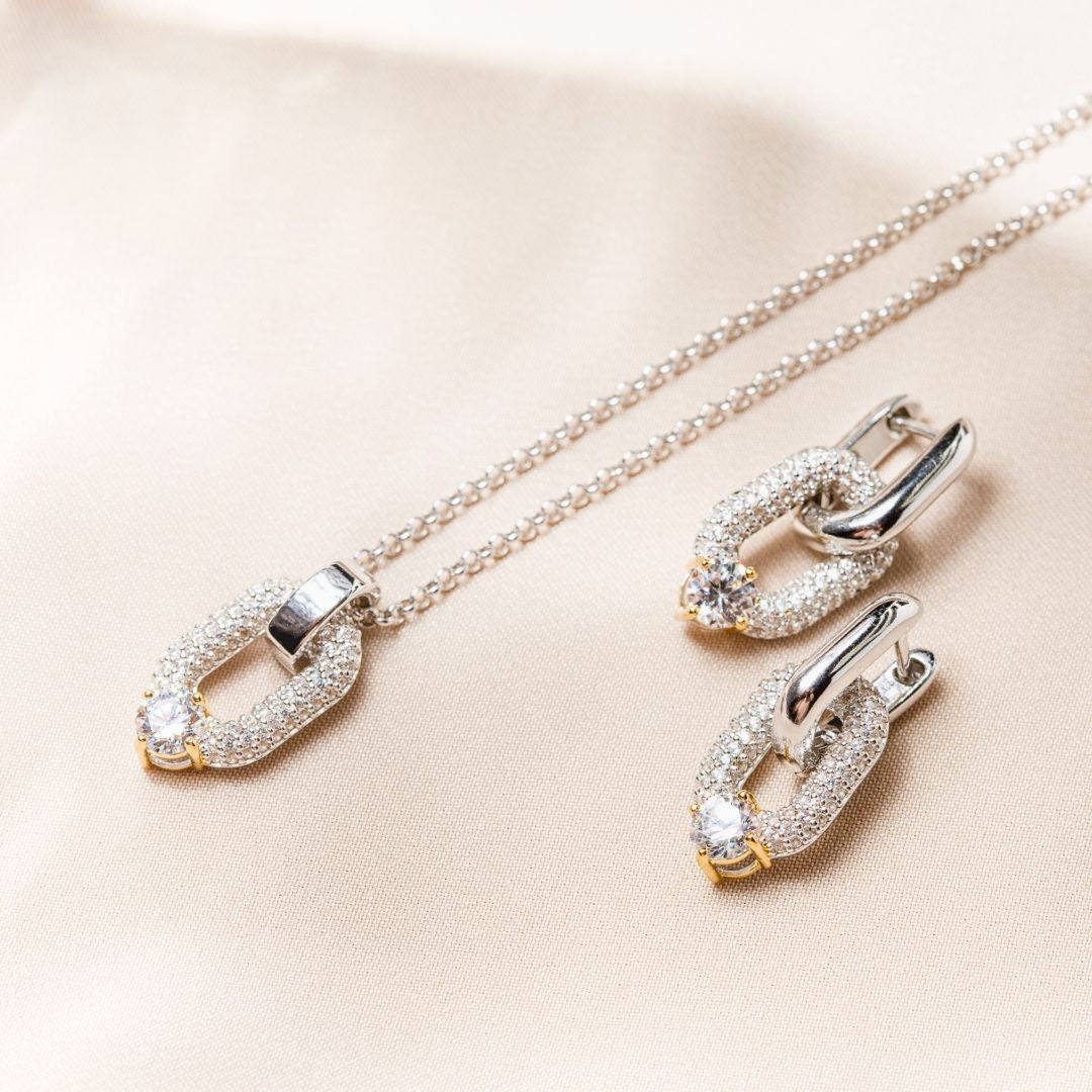 Oval drop link in gold (choose your colour)